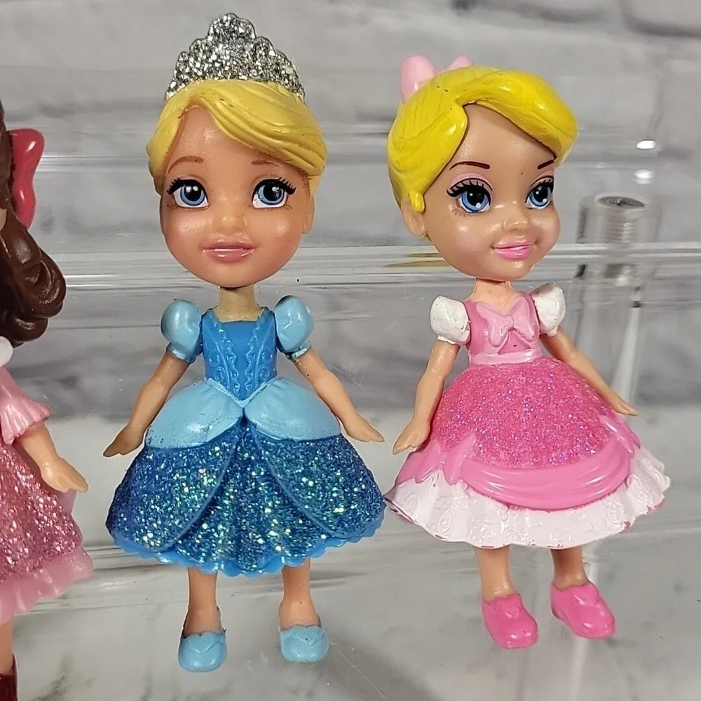 Disney Toddler Princess Lot‎ of 4 Belle Cinderella Rapunzel